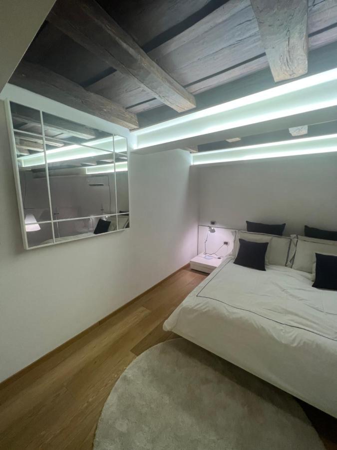 Elegante Appartamento Borgo San Jacopo Firenze Eksteriør billede